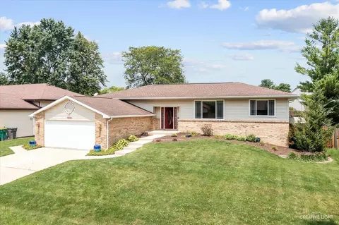 1008 Windsor Dr, Shorewood, IL 60404