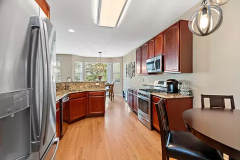 Kitchen - 54 Kelsey Ct, Algonquin, IL 60102 photo 1 of 4