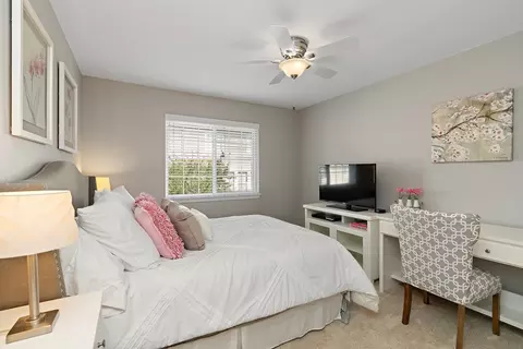 Bedroom - 54 Kelsey Ct, Algonquin, IL 60102 photo 3 of 3