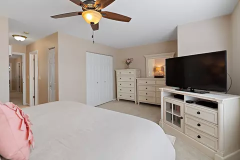 Bedroom - 54 Kelsey Ct, Algonquin, IL 60102 photo 2 of 3