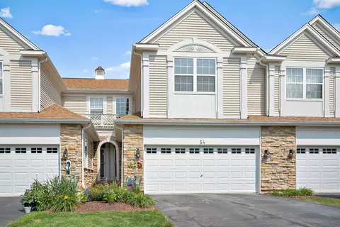 54 Kelsey Ct, Algonquin, IL 60102