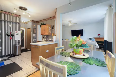 1685 Spaulding Rd, Bartlett, IL 60103 photo 4