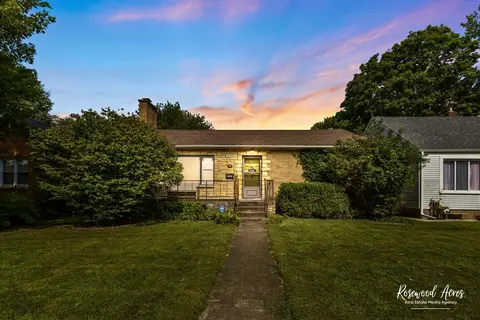 520 S Fraser Ave, Kankakee, IL 60901