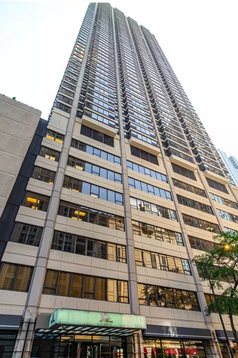 30 E Huron St #1206, Chicago, IL 60611