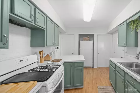 Kitchen - 777 Murray Ave, Elgin, IL 60123 photo 1 of 3