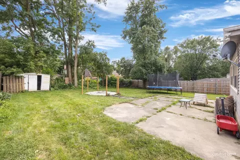Exterior - 777 Murray Ave, Elgin, IL 60123 photo 3 of 5