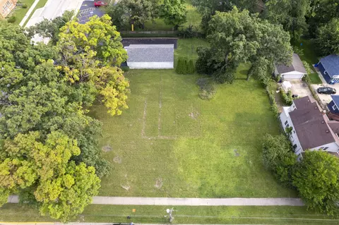 1 North Loucks Street, Aurora, IL 60505