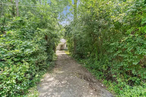 18707 Stevens Rd, Marengo, IL 60152 photo 3