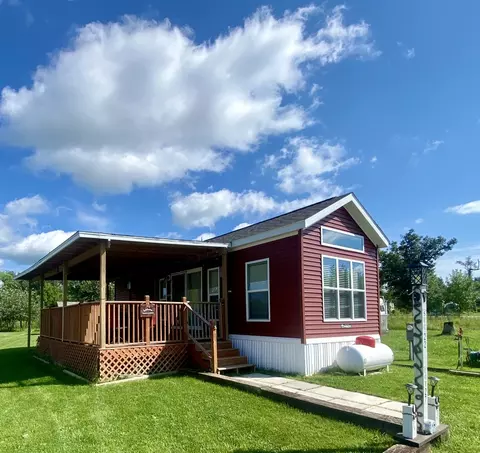 2227 Woodhaven, Sublette, IL 61367