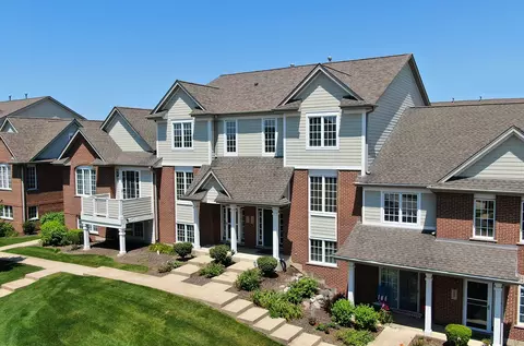 10623 Dani Ln #10623, Orland Park, IL 60462