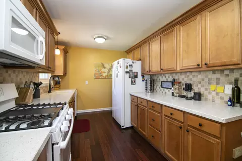 378 N Jackson Ave, Bradley, IL 60915 photo 5