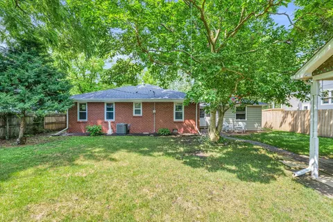 115 E Bond St, Monticello, IL 61856 photo 32