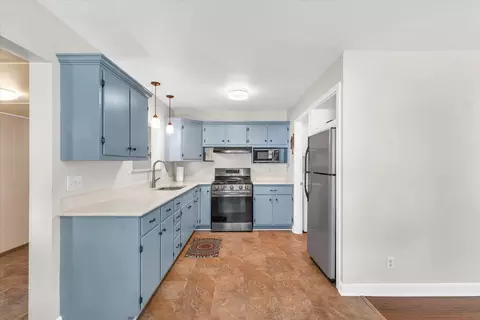 115 E Bond St, Monticello, IL 61856 photo 10
