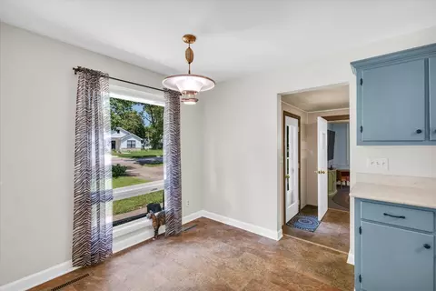 115 E Bond St, Monticello, IL 61856 photo 16