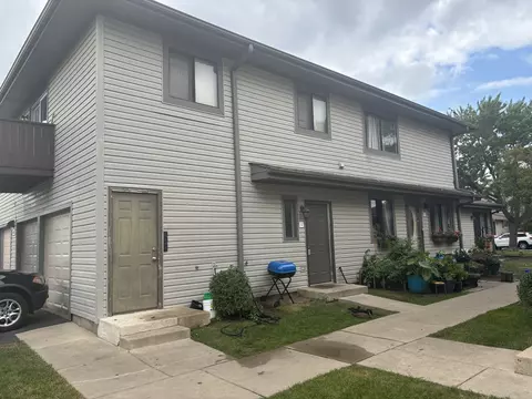 29 W559 Winchester Cir N #N4, Warrenville, IL 60555