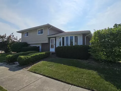 8901 167th Pl, Orland Hills, IL 60487