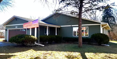104 Tammy Ln, Lake Holiday, IL 60552