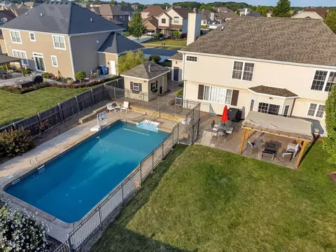 322 W Frontier Dr, Minooka, IL 60447 photo 7