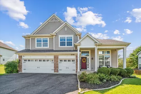 2051 Raintree Rd, Yorkville, IL 60560