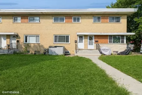 3 E Judith Ann Dr, Mount Prospect, IL 60056