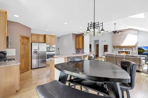 1285 Tunbridge Trl, Algonquin, IL 60102 photo 9