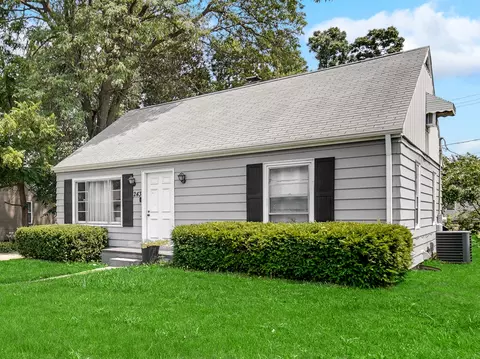 Exterior - 243 S Mclean Blvd, Elgin, IL 60123 photo 3 of 6