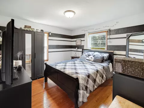 Bedroom - 243 S Mclean Blvd, Elgin, IL 60123 photo 1 of 4
