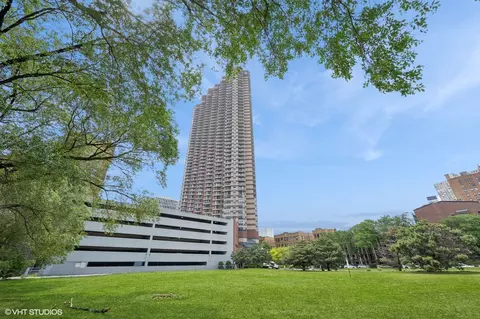 3660 N Lake Shore Dr #4509, Chicago, IL 60613