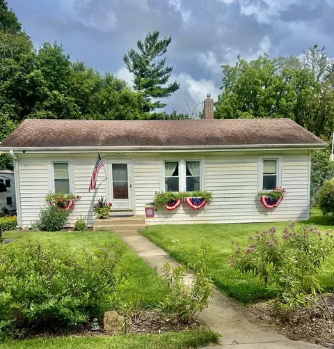 3 S441 Warren Ave, Warrenville, IL 60555