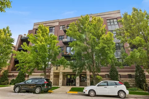 2835 N Lakewood Ave #5A, Chicago, IL 60657