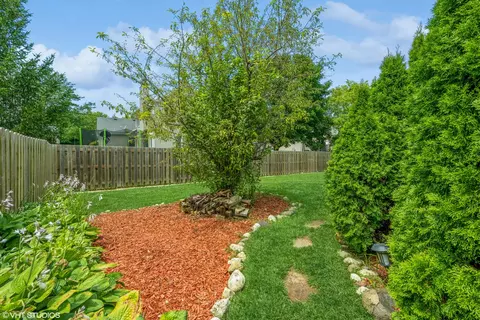 660 Regal Ln, Algonquin, IL 60102 photo 20