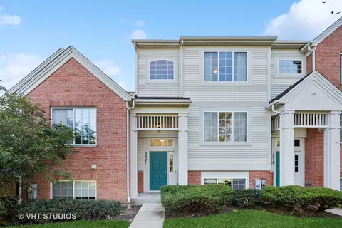 2027 Concord Dr #2027, Mchenry, IL 60050