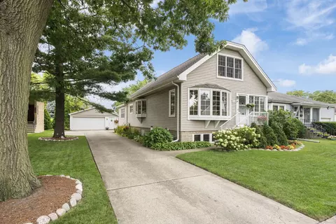 1313 Van Buren Ave, Des Plaines, IL 60018