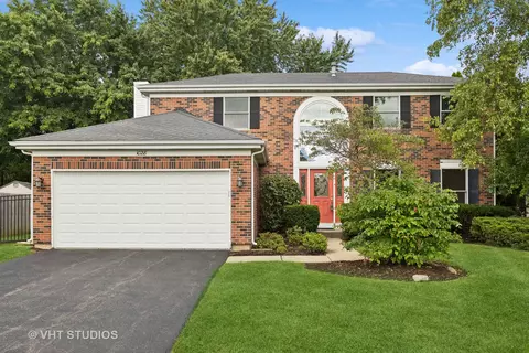1028 W Stone Creek Cir, Crystal Lake, IL 60014