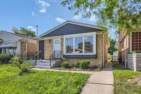 47 W 81st St, Chicago, IL 60620