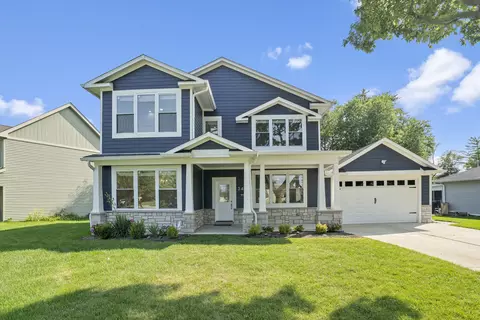 3401 Fremont St, Rolling Meadows, IL 60008