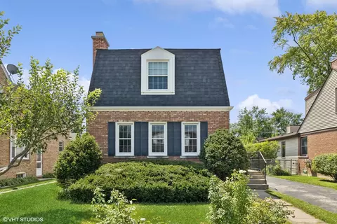 7527 W Cleveland St, Niles, IL 60714