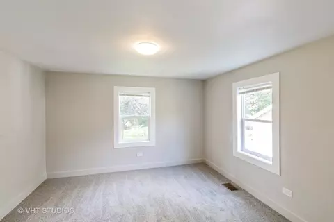 Bedroom - 54 Deerpath Rd, Deer Park, IL 60010 photo 3 of 3