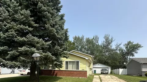 2121 Tamarack Dr, Joliet, IL 60432 photo 2