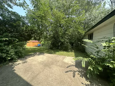 2121 Tamarack Dr, Joliet, IL 60432 photo 10