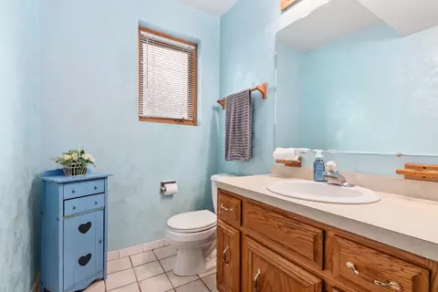 Bath - 19948 Catherine Ln, Mokena, IL 60448 photo 4 of 4
