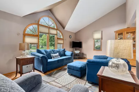 Living - 19948 Catherine Ln, Mokena, IL 60448 photo 1 of 3