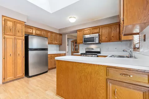 Kitchen - 19948 Catherine Ln, Mokena, IL 60448 photo 3 of 3
