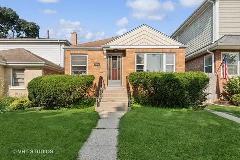 7504 N Oconto Ave, Chicago, IL 60631