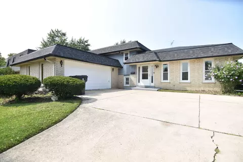 18942 Sharon Ct, Lansing, IL 60438