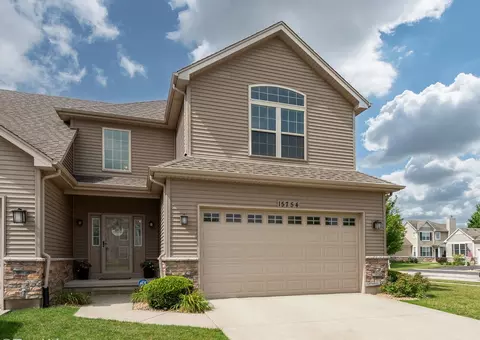 15754 Cove Cir, Plainfield, IL 60544