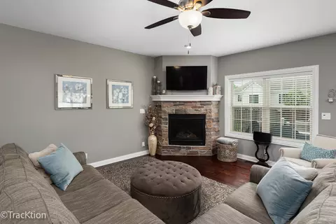 15754 Cove Cir, Plainfield, IL 60544 photo 7