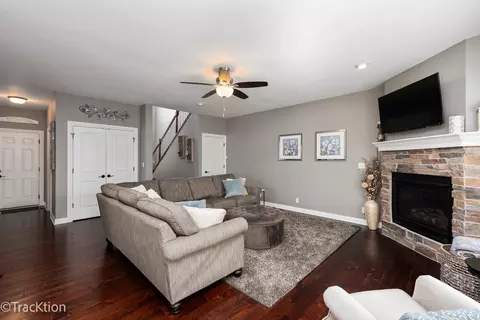 15754 Cove Cir, Plainfield, IL 60544 photo 6