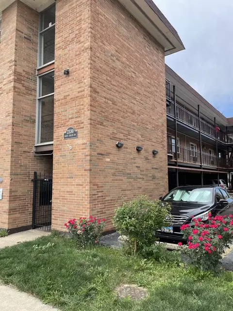 2330 N Harlem Ave #1A, Elmwood Park, IL 60707