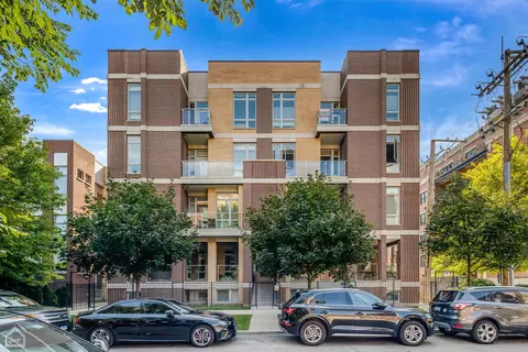 2817 N Oakley Ave #2E, Chicago, IL 60618